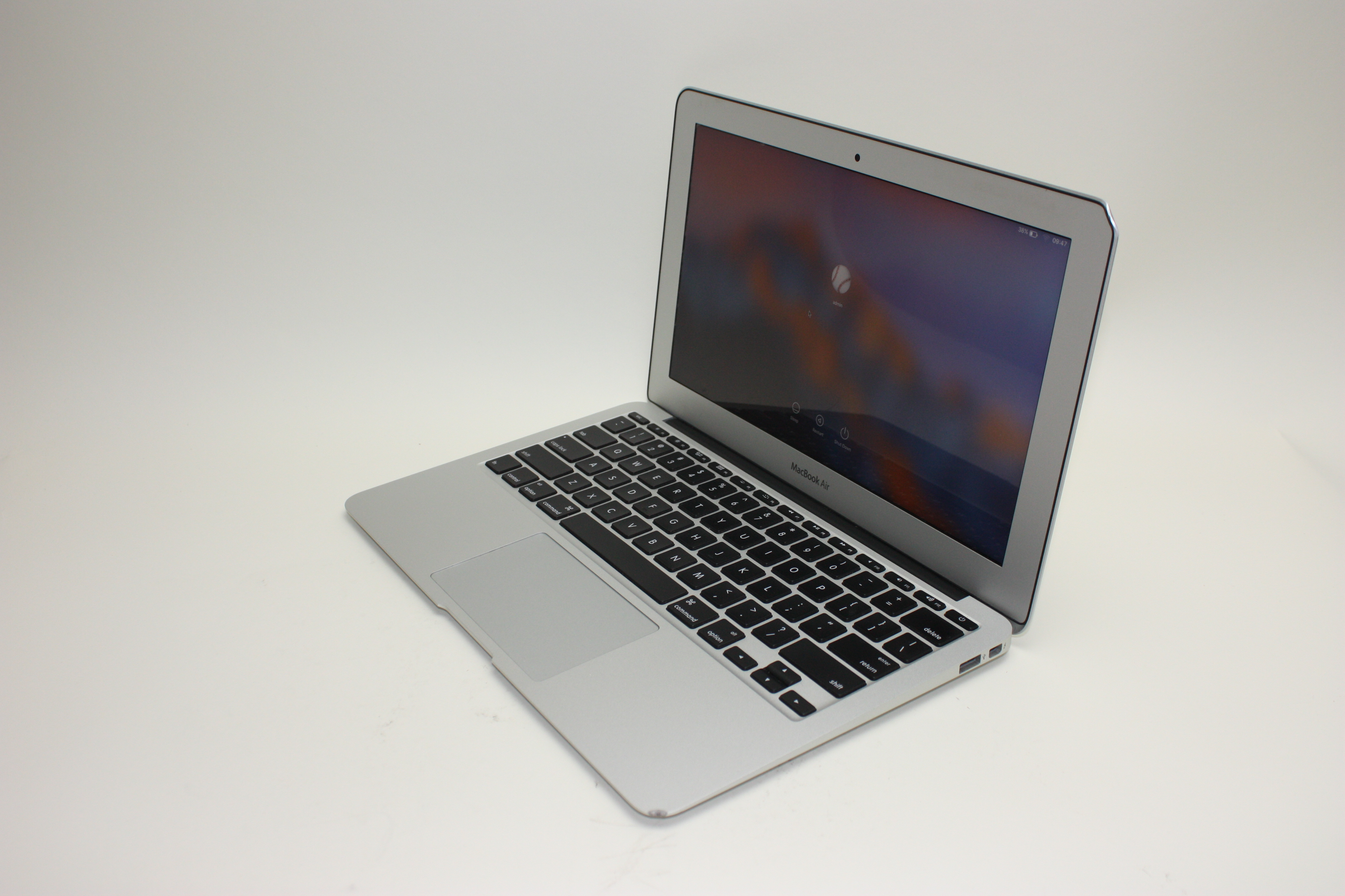 refurbished macbook m1