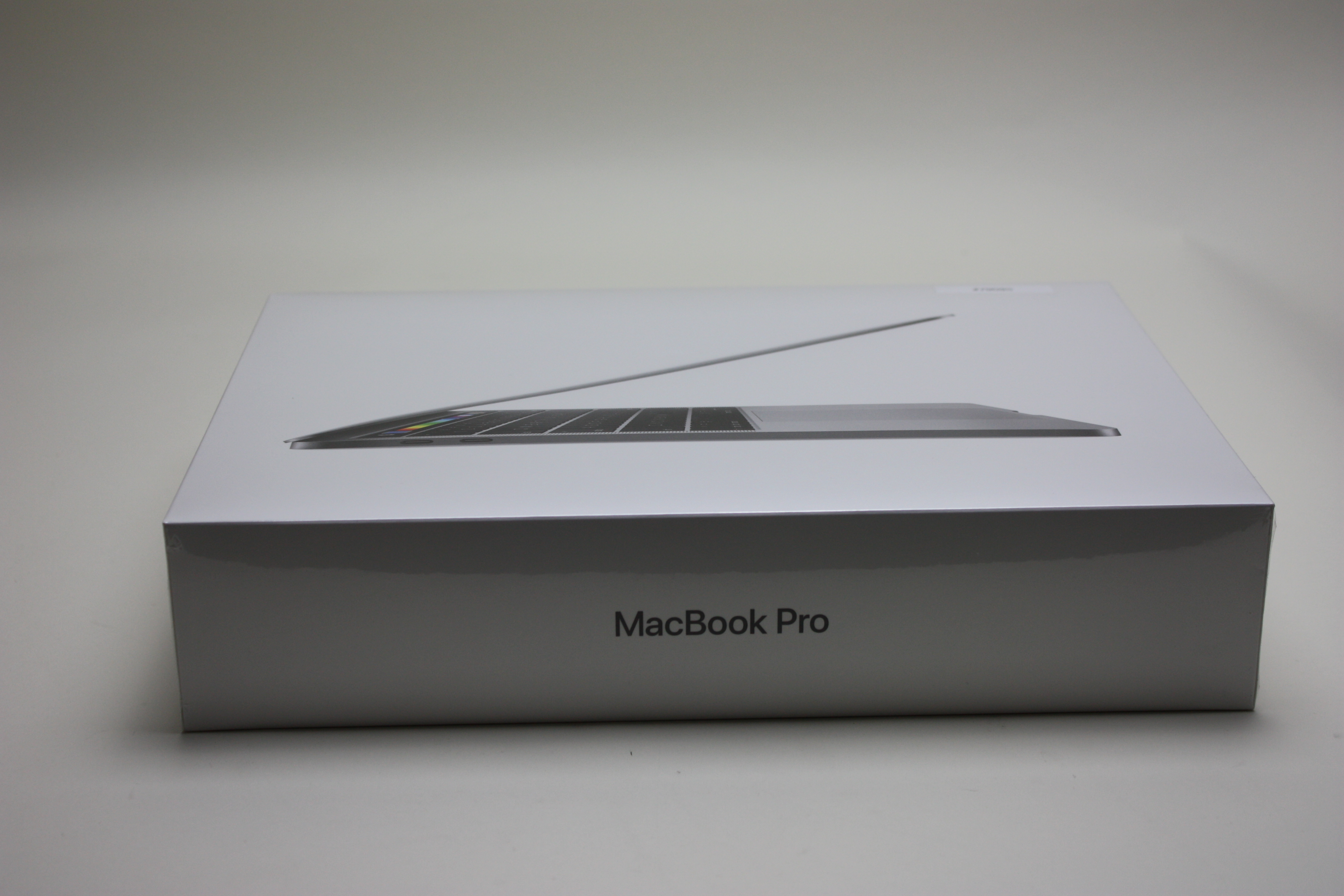 macbook pro mid 2017 space grey unboxing