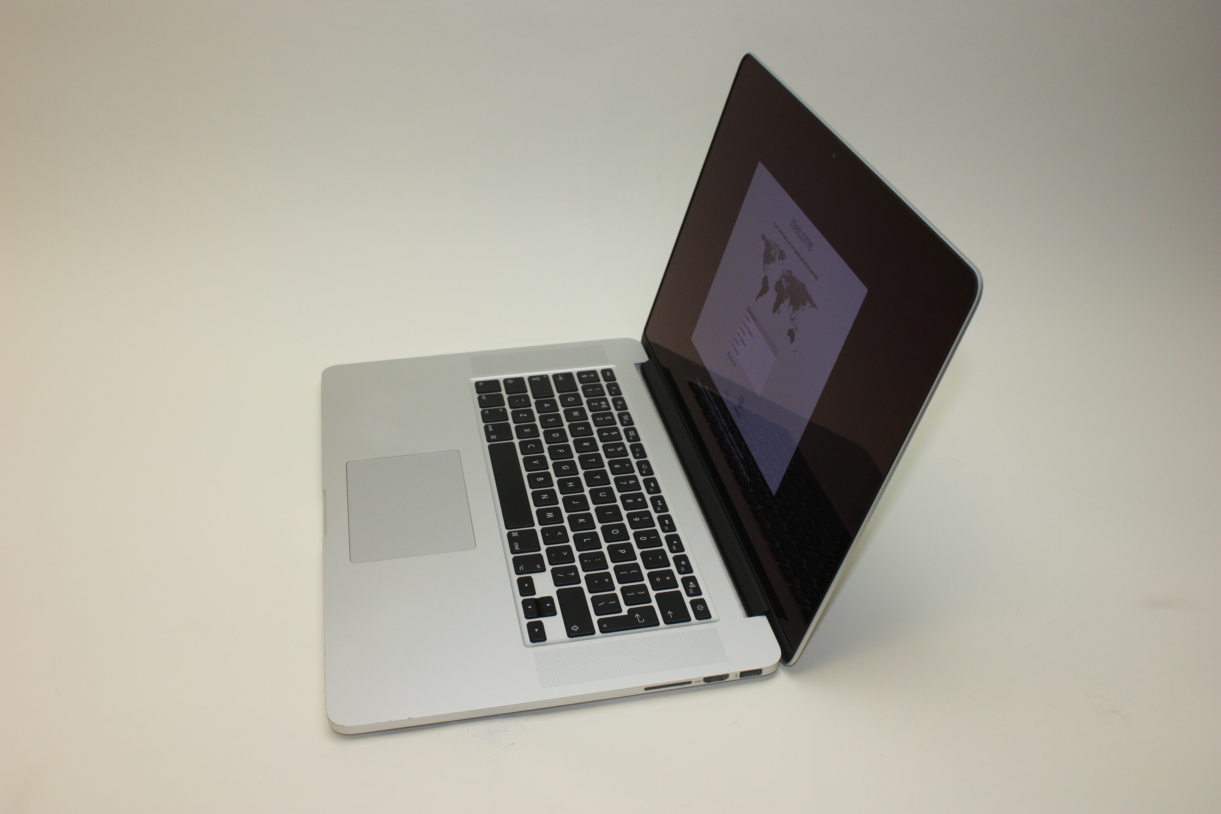 MacBook Pro Retina 15" | mResell | Good Condition and Free Delivery